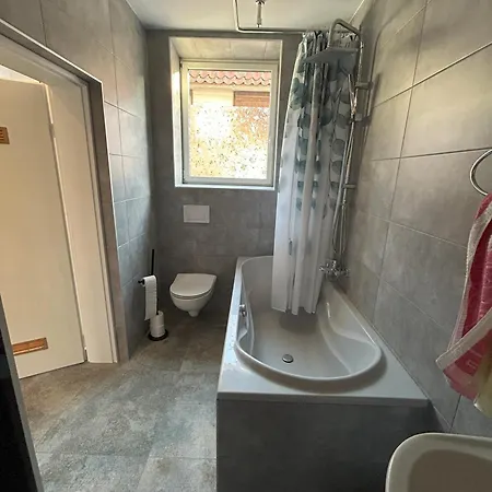 Zentrum - Gemeinschaftshaus & Garten * ヘルムシュテット