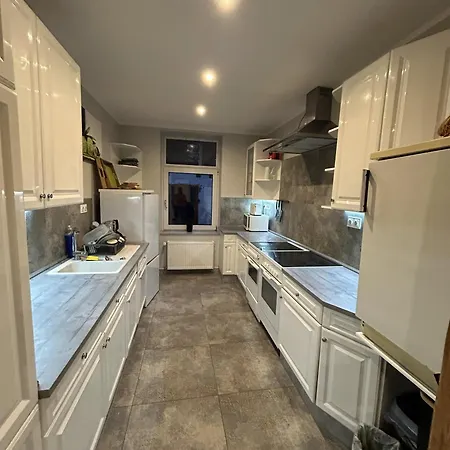 アパート Zentrum - Gemeinschaftshaus & Garten ヘルムシュテット