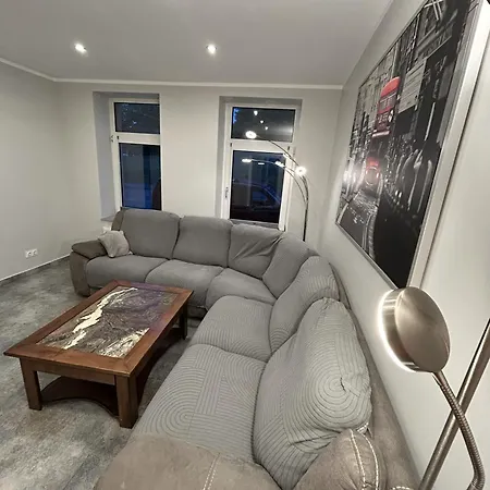 Zentrum - Gemeinschaftshaus & Garten アパート ヘルムシュテット