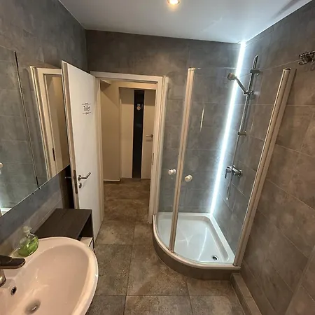 Zentrum - Gemeinschaftshaus & Garten アパート