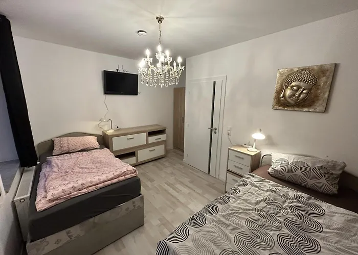 Zentrum - Gemeinschaftshaus & Garten